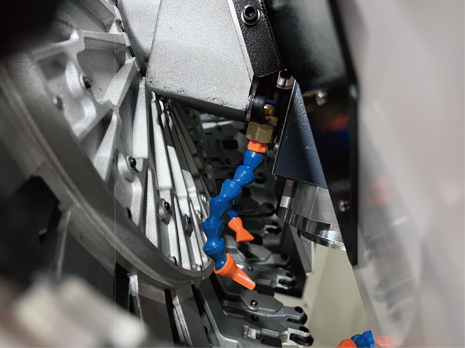 BF-T6 - tool holder cleaner for servo tool magazine
